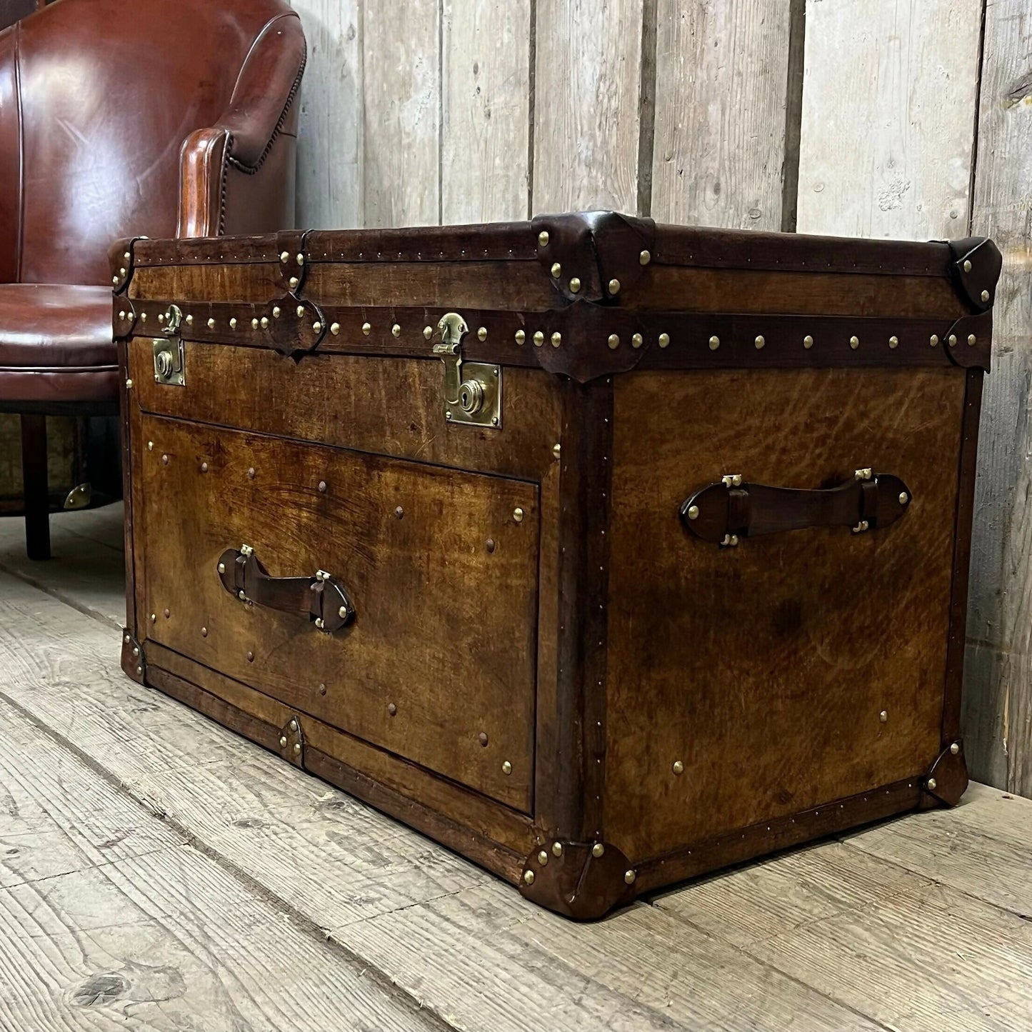 English Handcrafted Luxury Leather Trunk