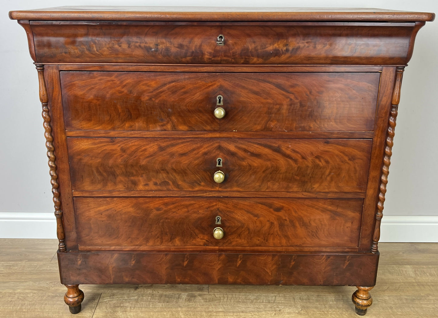 Chest of Drawers Antique French Burr Walnut 4 Drawers Carved Cabinet LOT 6267