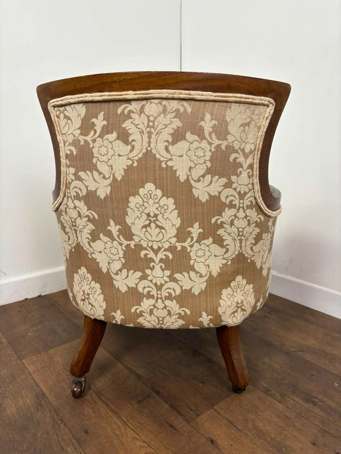 Edwardian Mahogany Inlaid Tub Chair