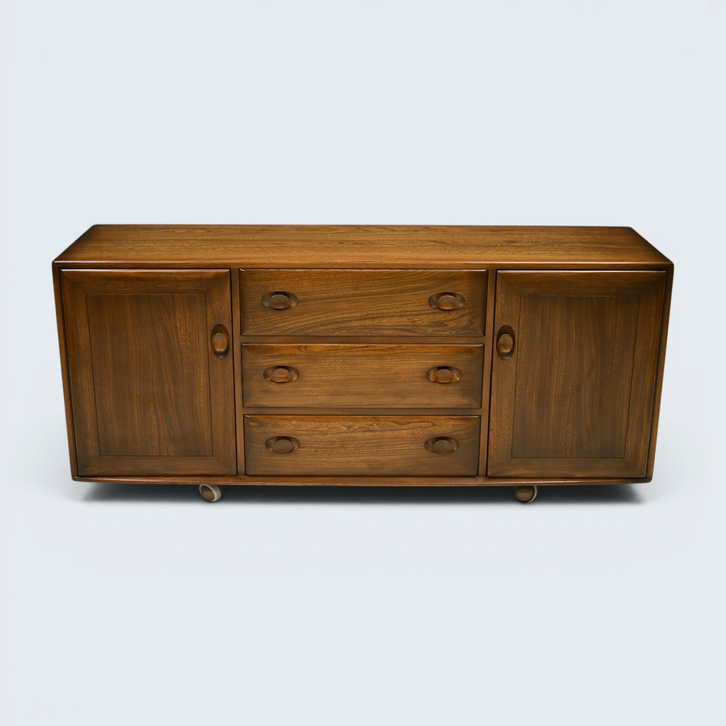 Ercol Windsor Sideboard Model Number 455 Natural Golden Dawn FREE UK Delivery*