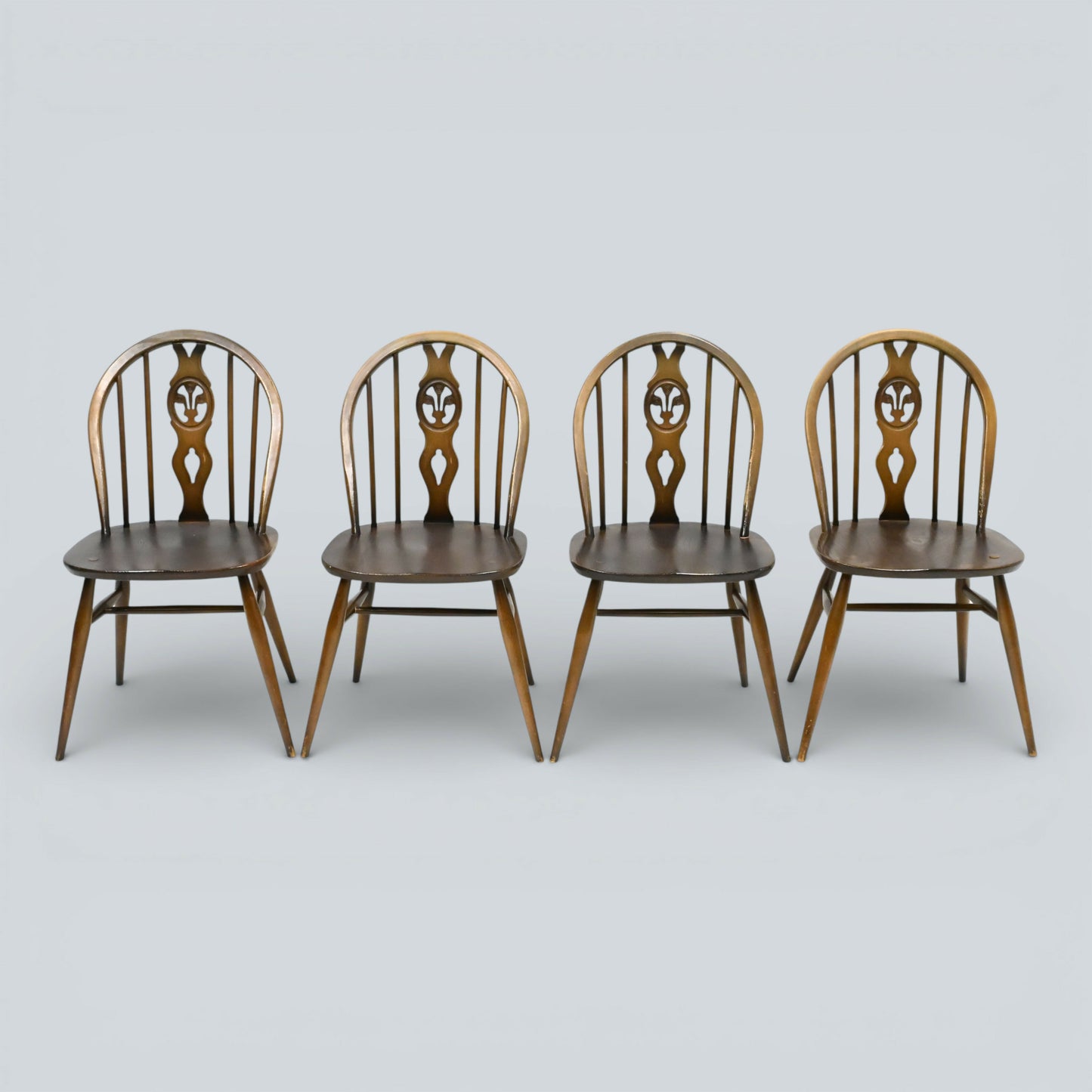 6 Ercol Windsor Bow Back Dining Chairs Fleur De Lis Carving FREE UK Delivery*