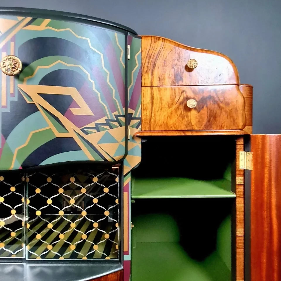 VINTAGE ART DECO DRINKS COCKTAIL CABINET - Fully Restored