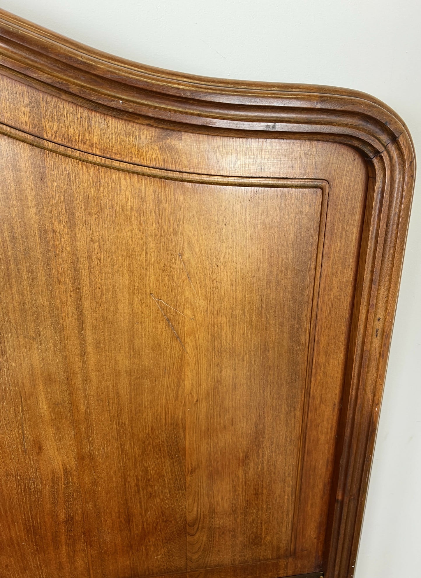 Bed Antique French Style Double Bed Frame Walnut Carved Headboard LOT 6407
