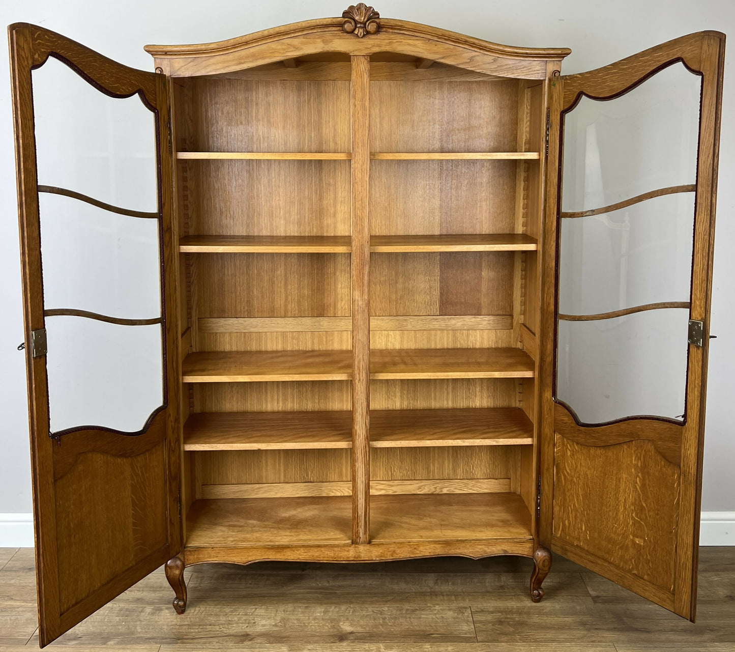 Bookcase Vintage French Louis XVI Oak Display Cabinet Carved Sideboard LOT 6346