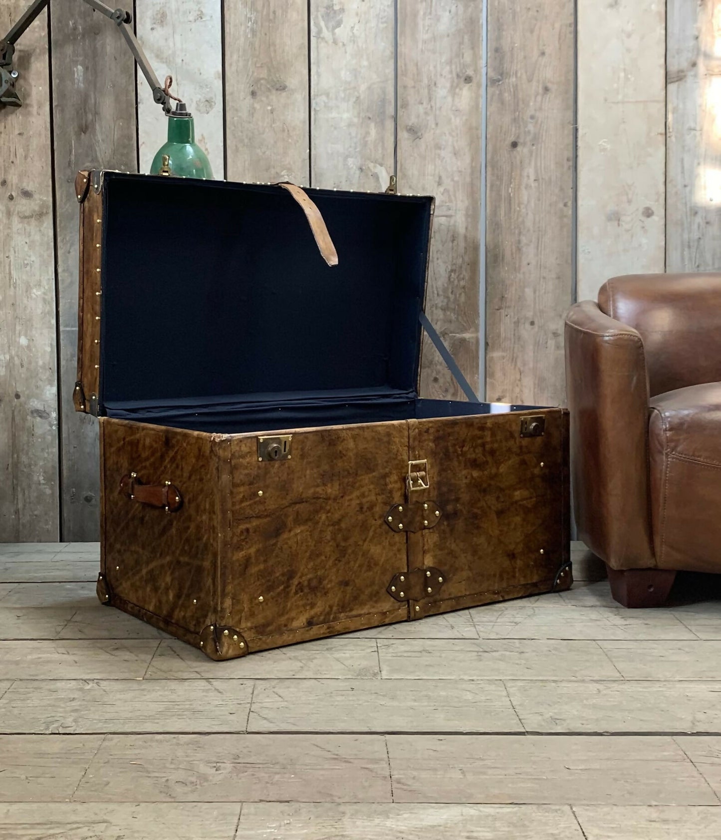 Luxury Handmade Leather Coffee Table Vintage Storage Trunk