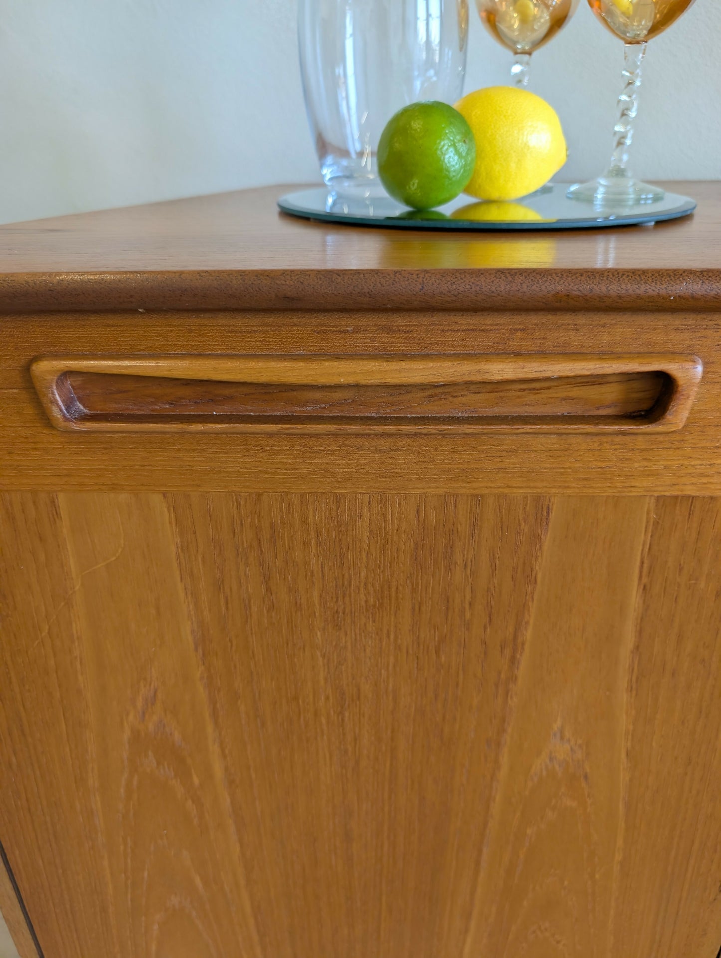 Vintage Meredew Mid Century Teak Metamorphic Drinks Cocktail Cabinet Bar