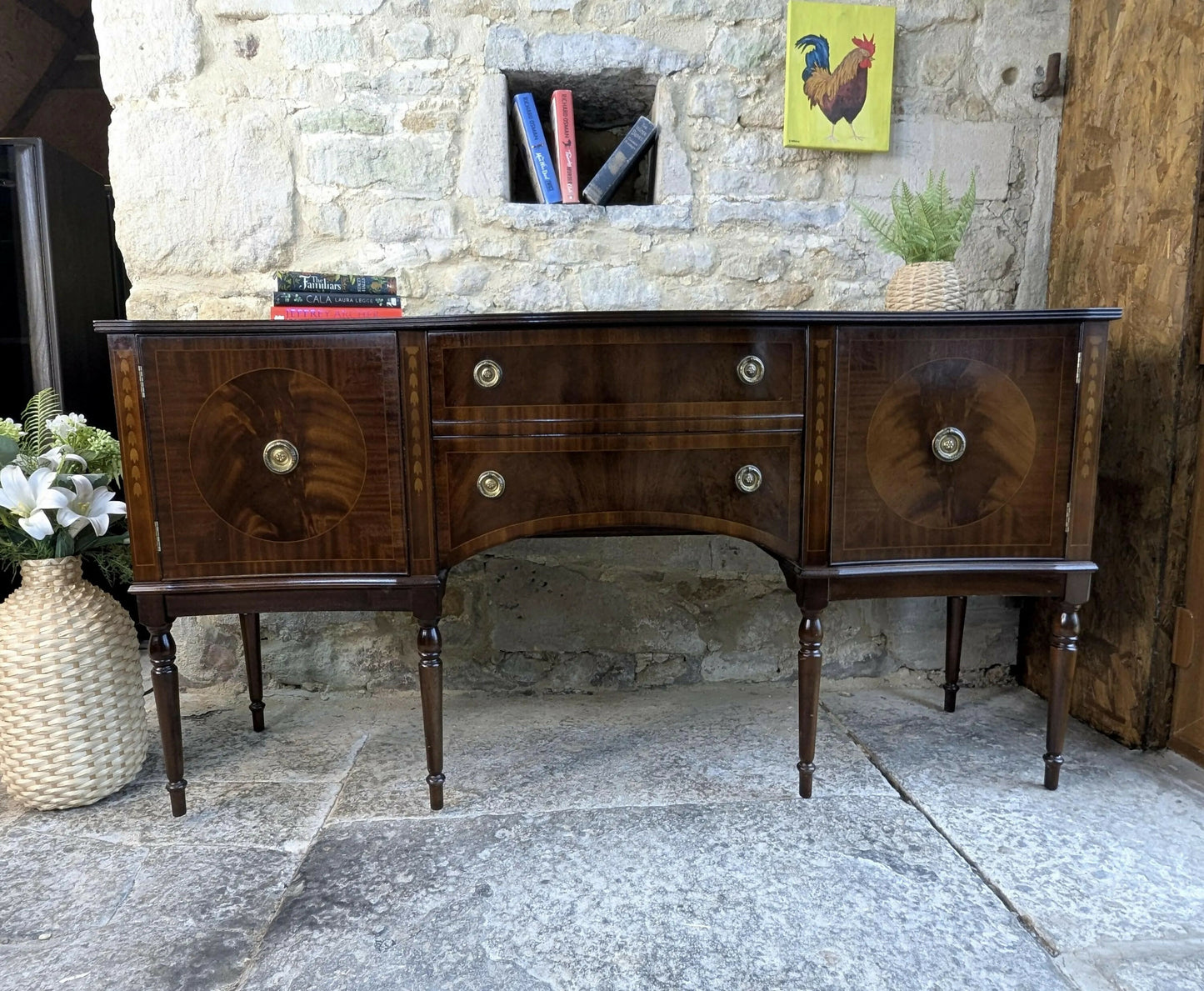 Regency Style Mahogany Sideboard with Drawers - Serpentine