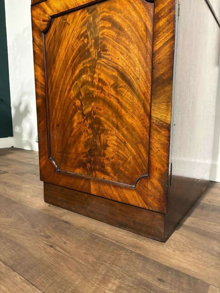 Victorian Mahogany Cabinet5