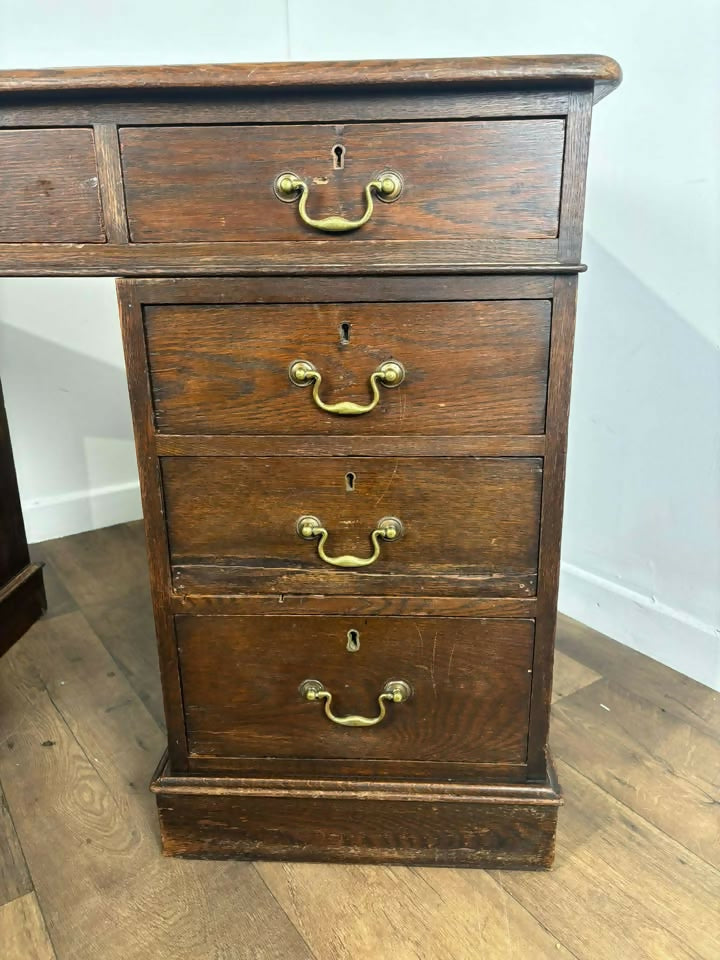 Victorian Oak Twin Pedestal Kneehole Desk
