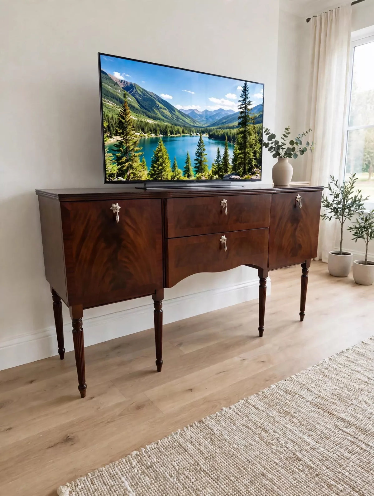 Beautiful vintage mahogany sideboard