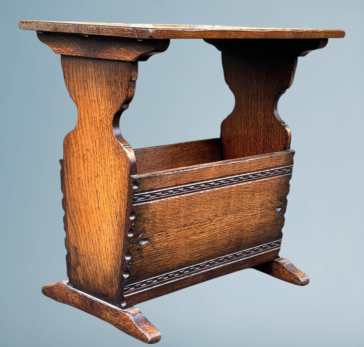 Oak Magazine Rack / Oak End Table Titchmarsh Goodwin