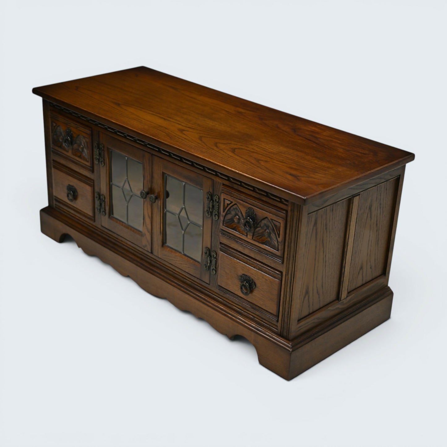 Old Charm Entertainment Cabinet TV Stand Model 2346 Light Oak FREE UK Delivery