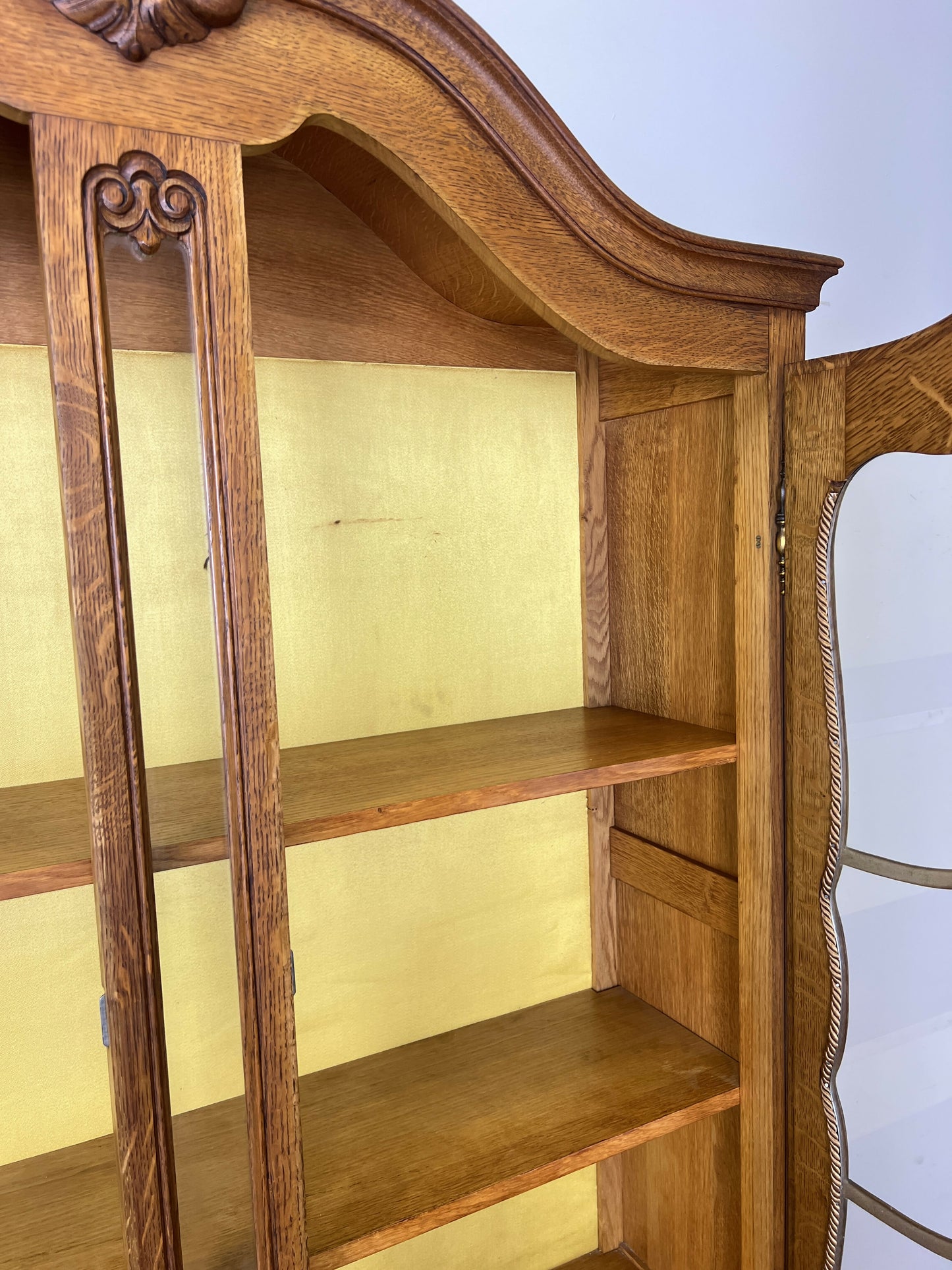 Bookcase Vintage French Louis XVI Oak Display Cabinet Carved Sideboard LOT 6282