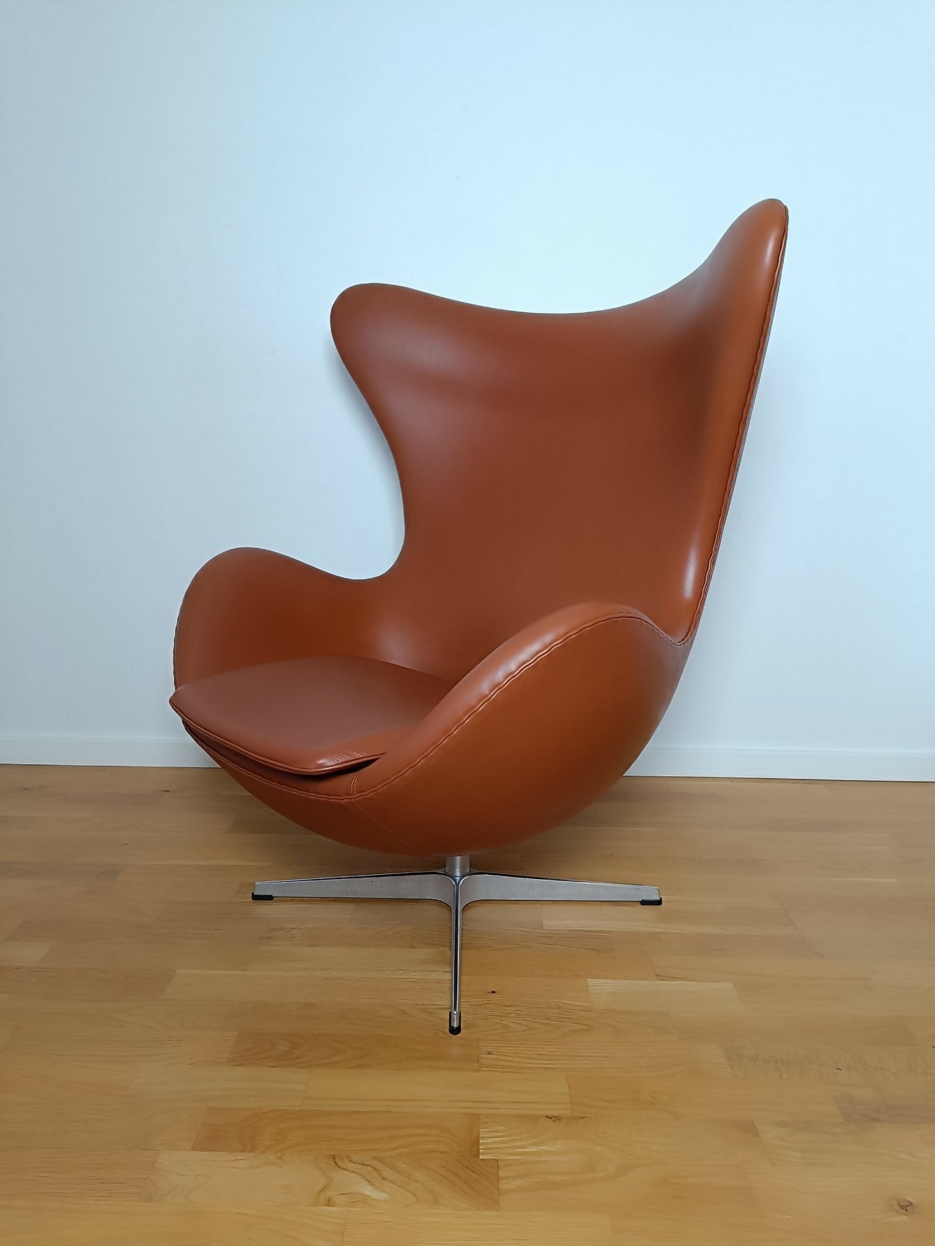 Arne Jacobsen - Egg Chair - Arne Jacobsen - Lounge chair