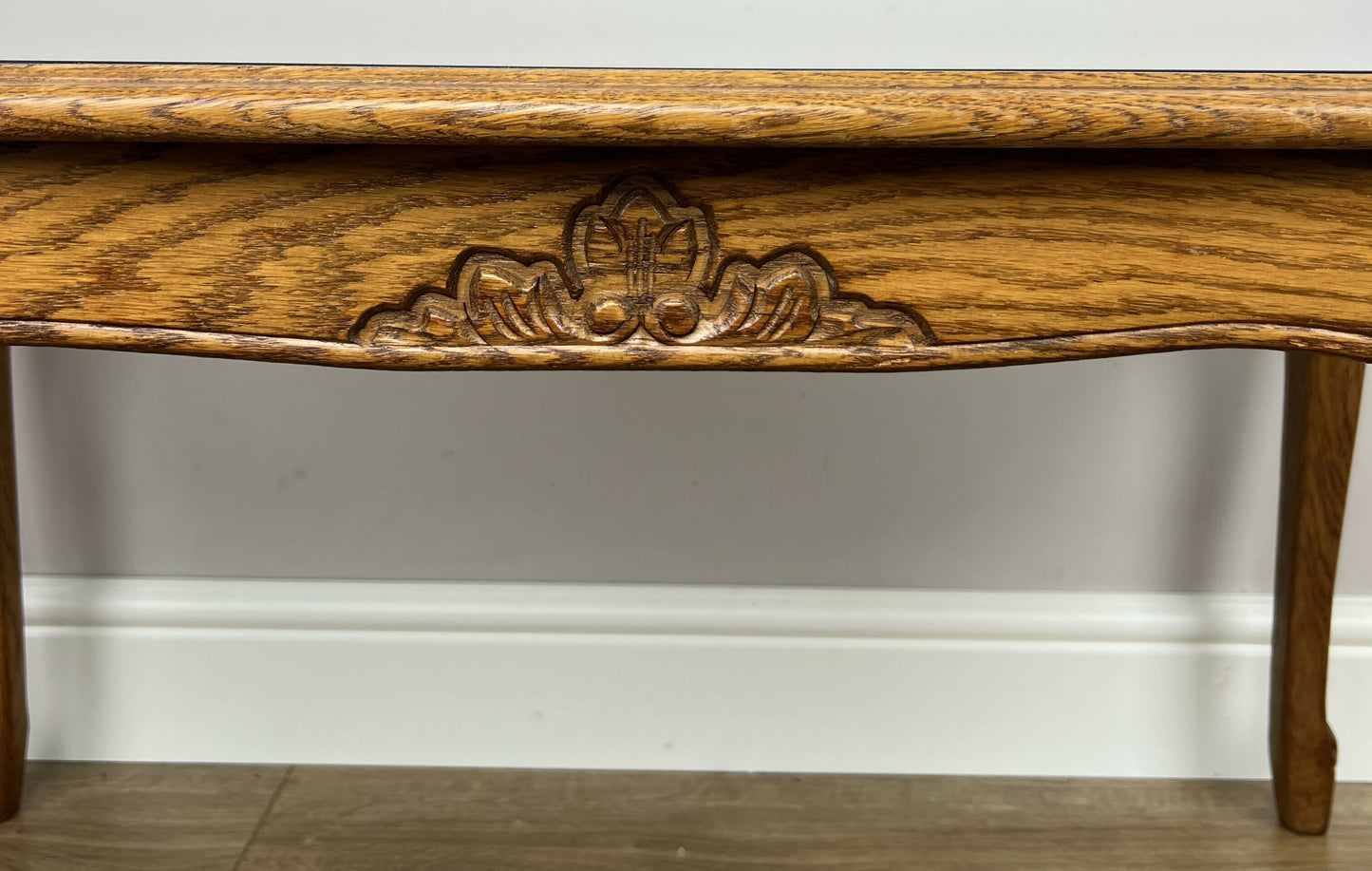 Coffee Table Vintage French Style Oak Carved Glass Top Side Table LOT 6310