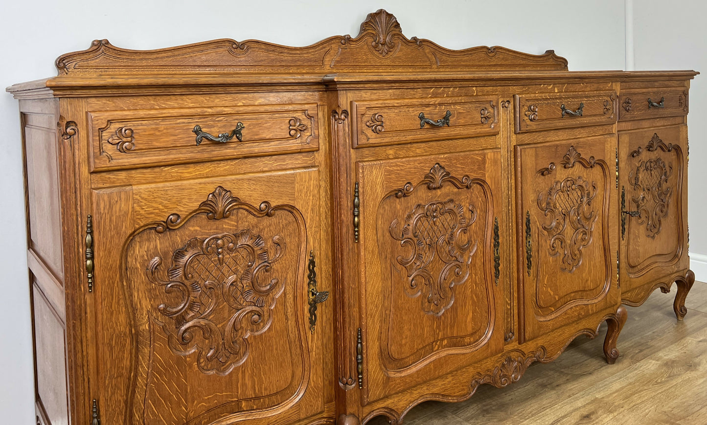 Sideboard Vintage French Louis Style Oak 4 Door Cupboard Carved Cabinet LOT 6363