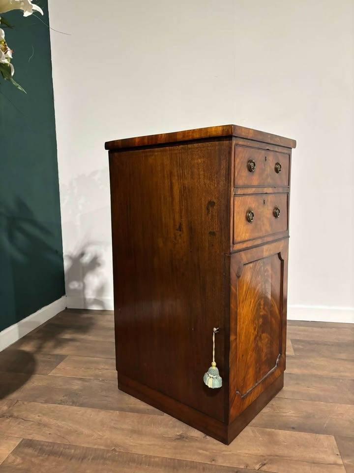 Victorian Mahogany Cabinet99