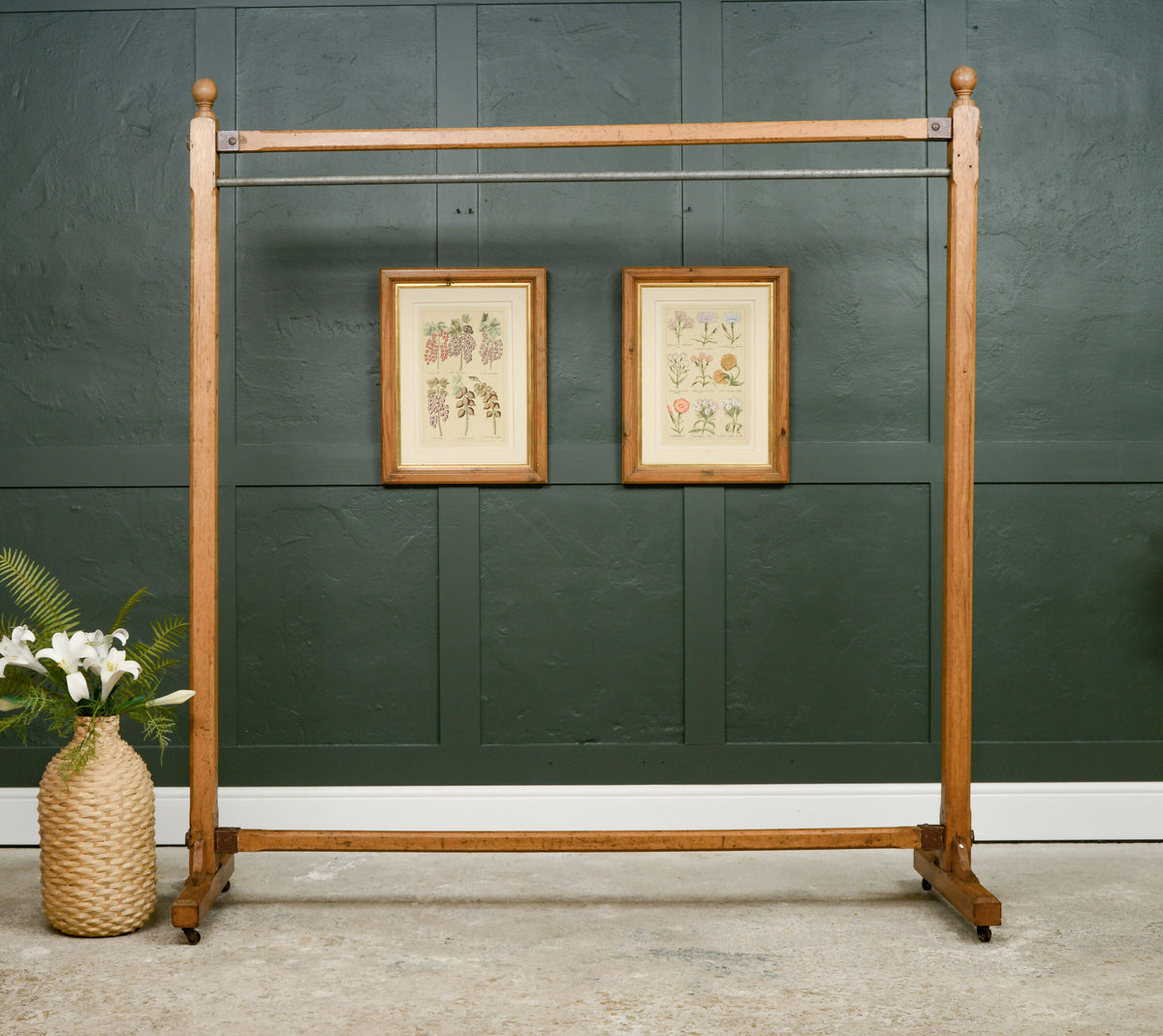 Antique Oak Shop/Cloakroom Clothes Hanging Rail - Coat Rack - Open Wardrobe