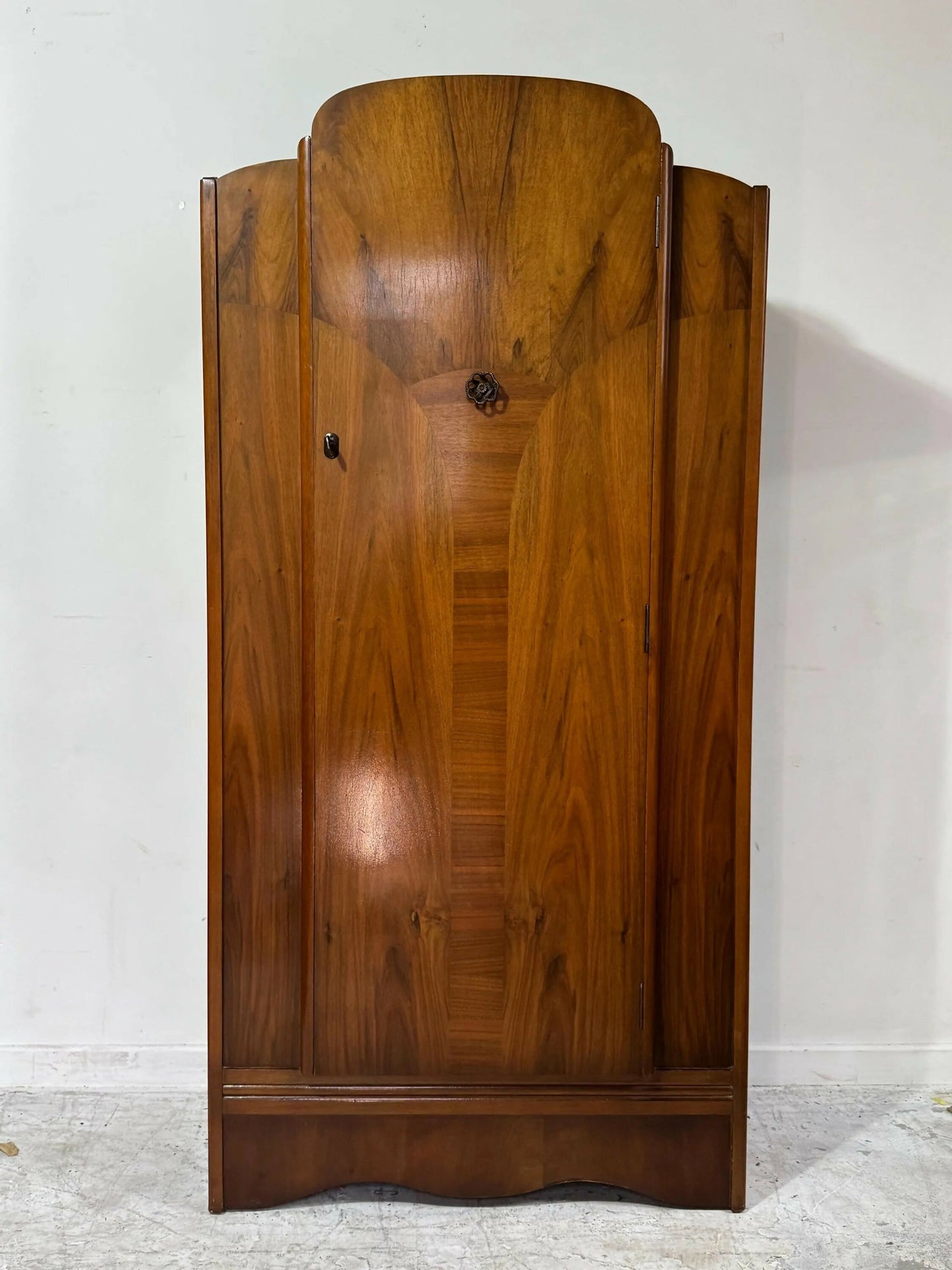 Mid century retro vintage gentlemen’s wardrobe small set