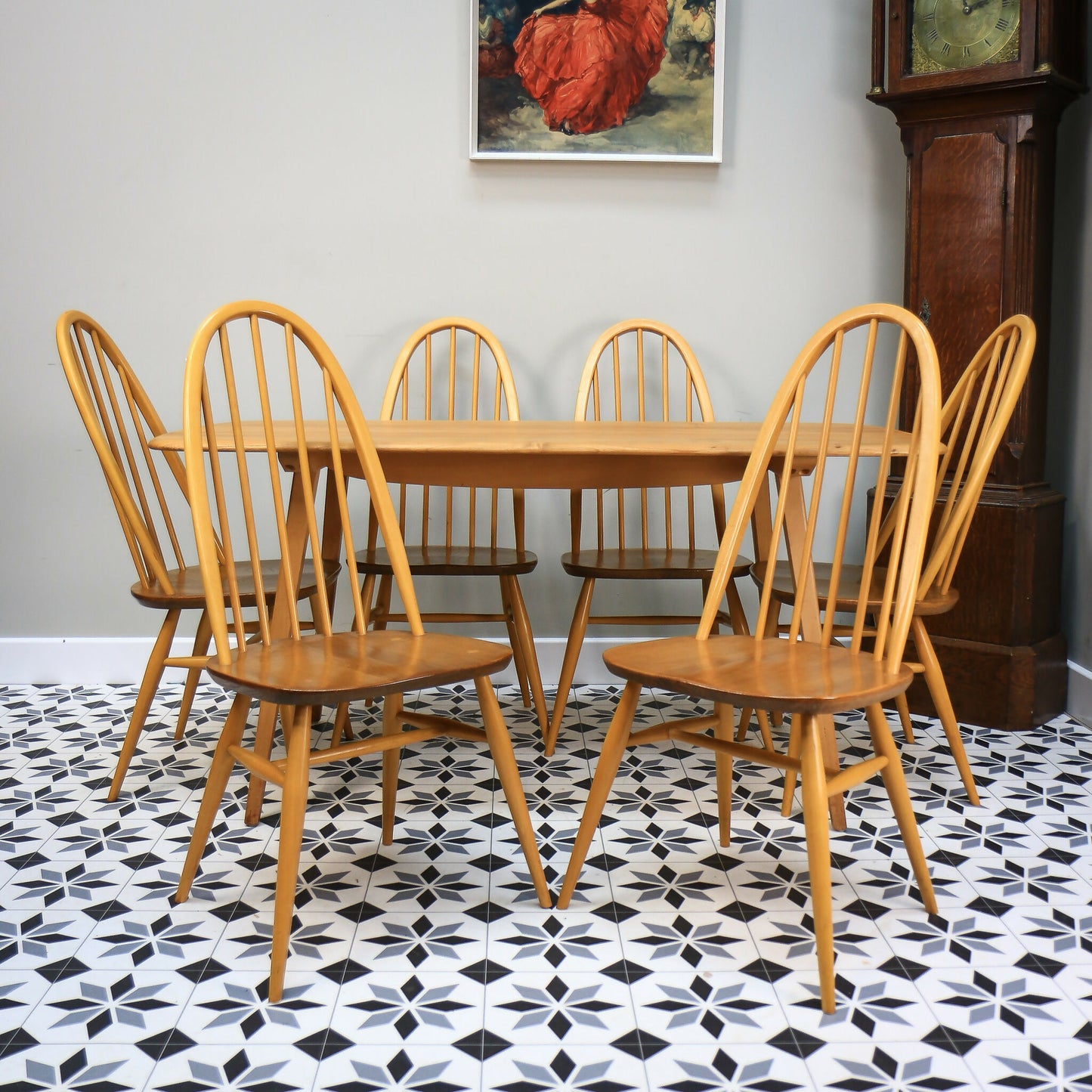 Six Ercol Quaker 365 Chairs and Ercol Plank Dinnig Table in Elm and Beech