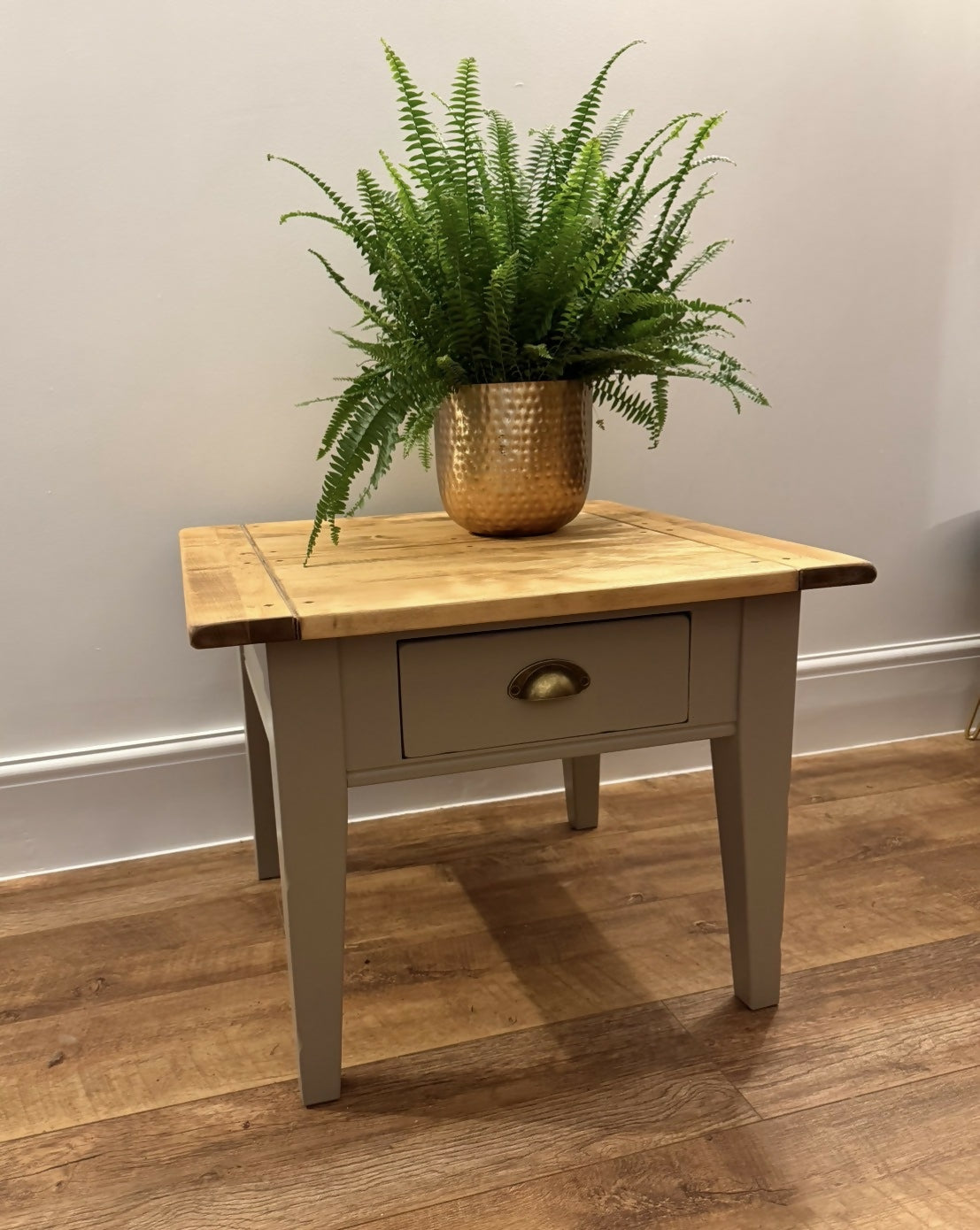 Coffee table / side table / Lamp table