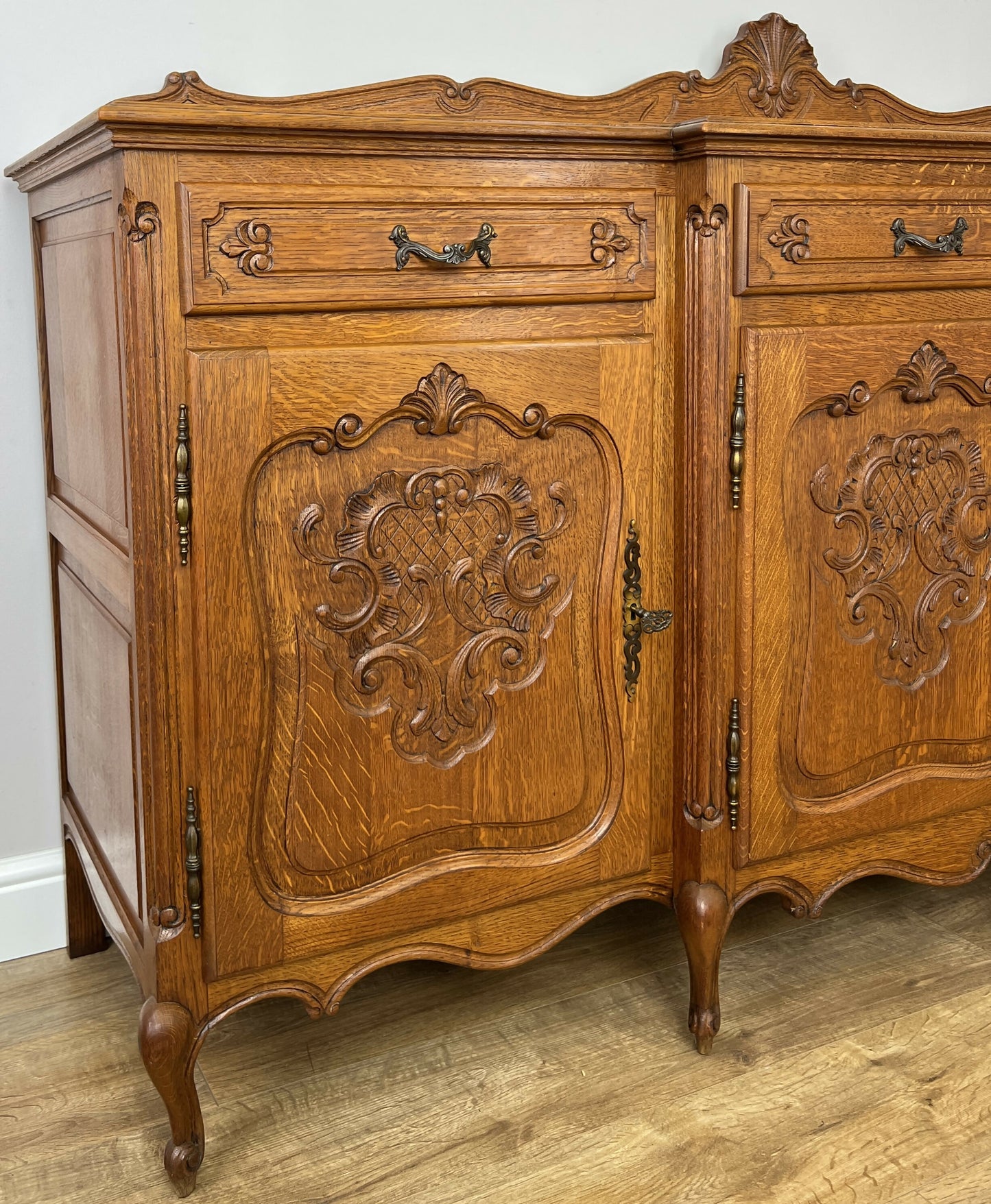 Sideboard Vintage French Louis Style Oak 4 Door Cupboard Carved Cabinet LOT 6363