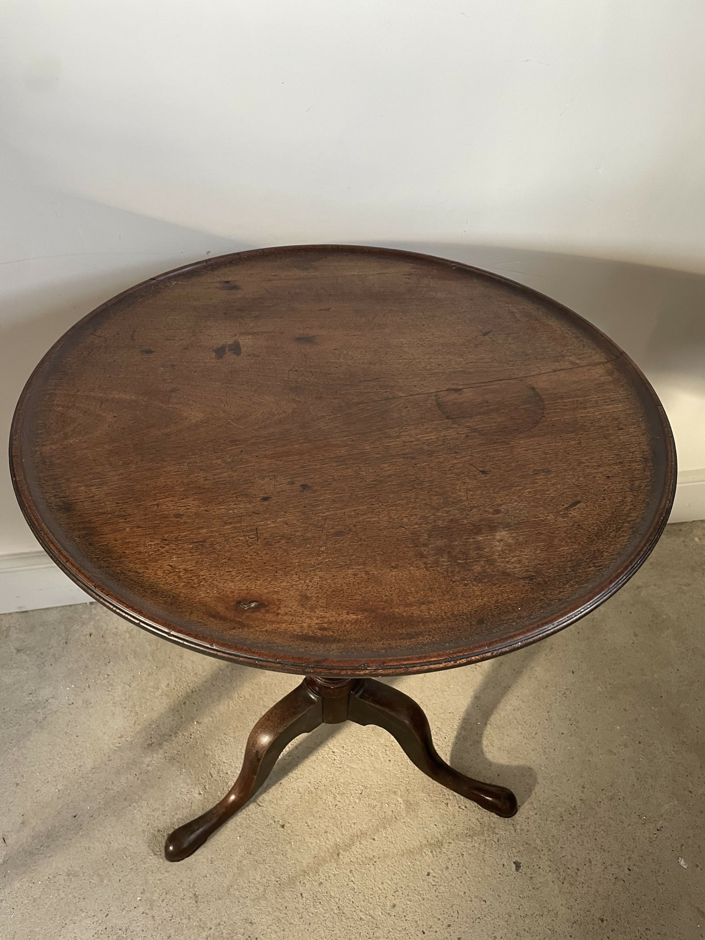 A Georgian antique oak tripod table