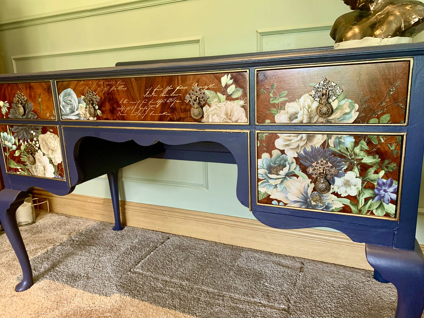 Refurbished dressing table