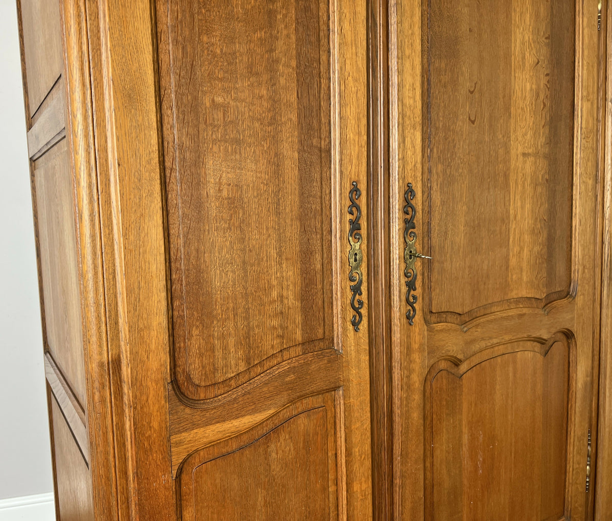 Wardrobe Vintage French Louis XVI Style Oak Three Door Carved Armoire LOT 6508