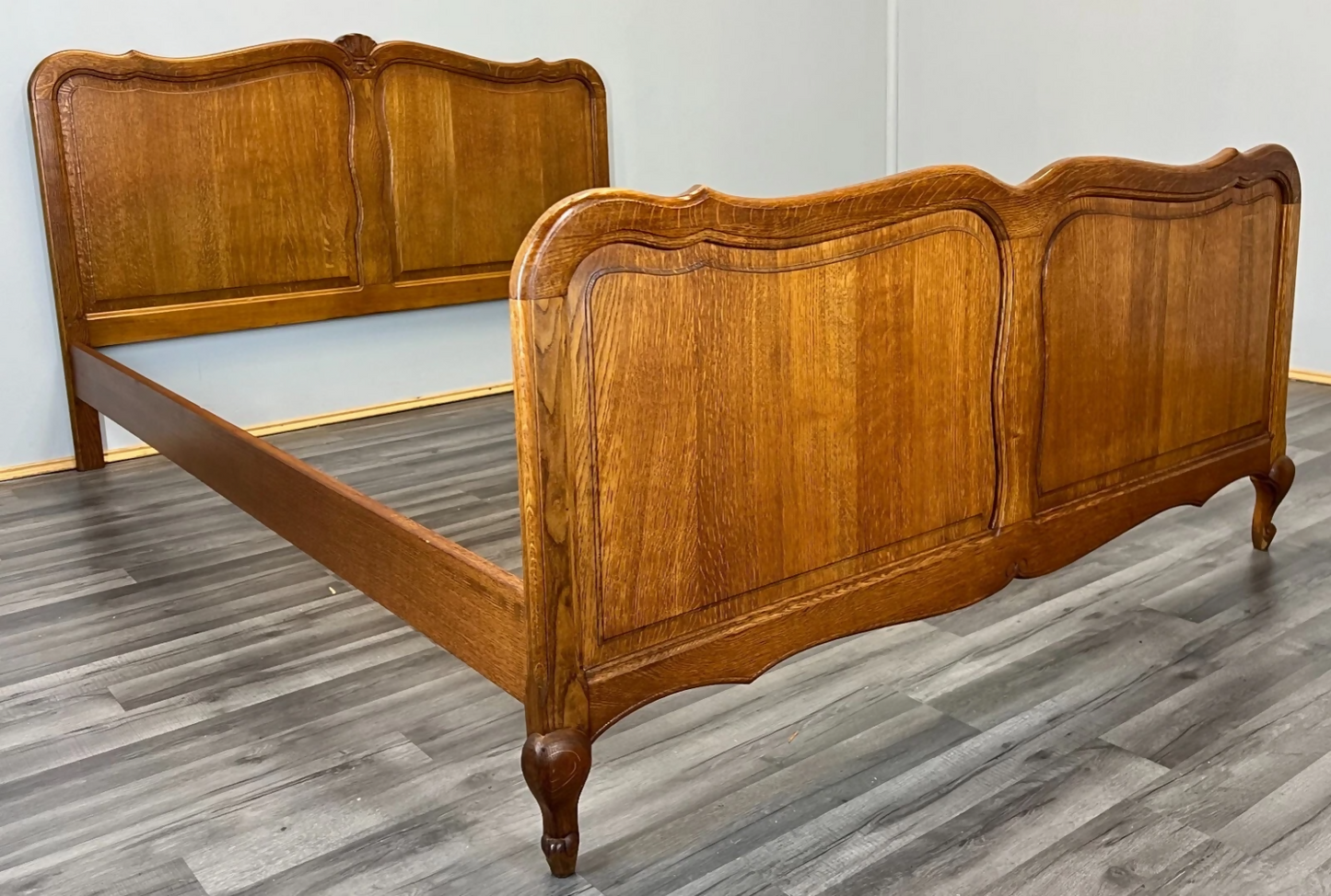 Bed Vintage French Louis XVI Double Bed Frame Oak Carved Headboard LOT 3659