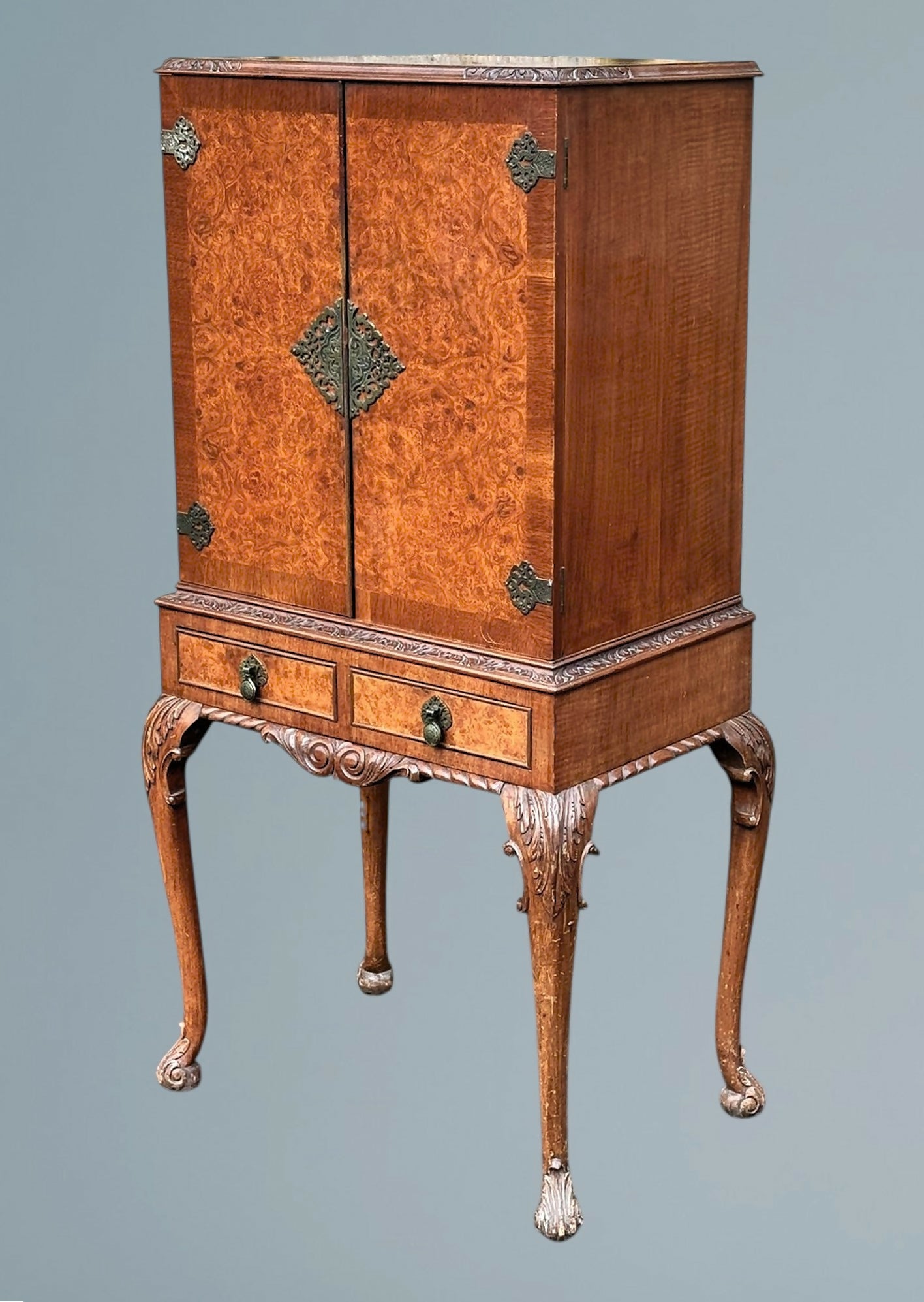 Queen Anne Figured Walnut Cocktail Cabinet / Drinks Cabinet