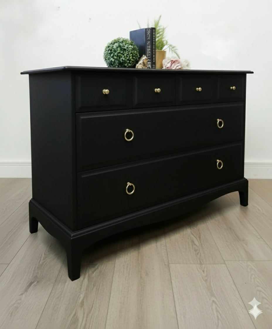 Stag minstrel chest of drawers in black