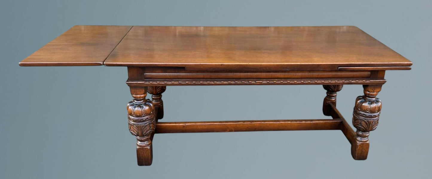 Large Oak Extending Dining Table Seats 8-10