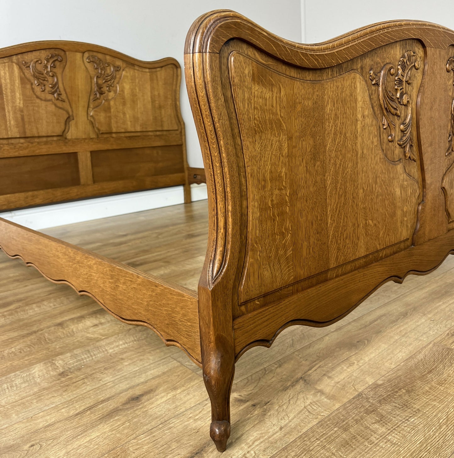 Bed Vintage French Louis XVI Double Bed Frame Oak Carved Headboard LOT 6459