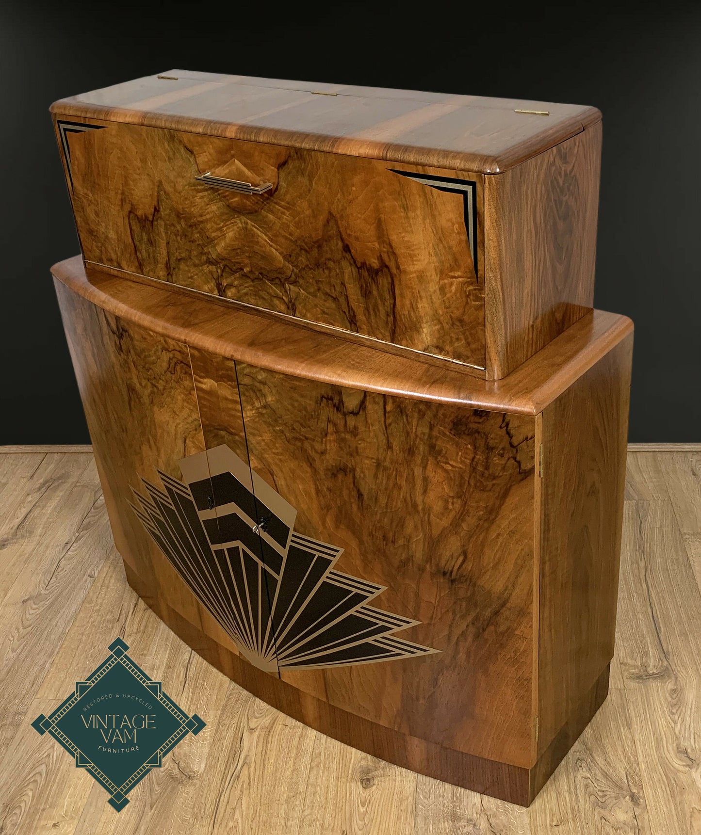 Art Deco cocktail cabinet, drinks bar, Gatsby Fizz