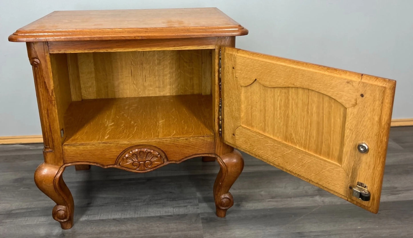 Pair of Bedside Tables Vintage French Louis Oak Nightstands Cabinets LOT 3518