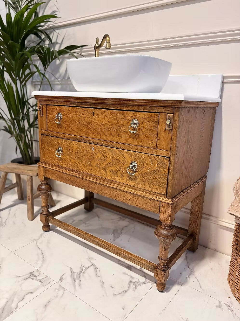 W79.3mm Oak Vintage Bathroom Vanity Unit With Sink