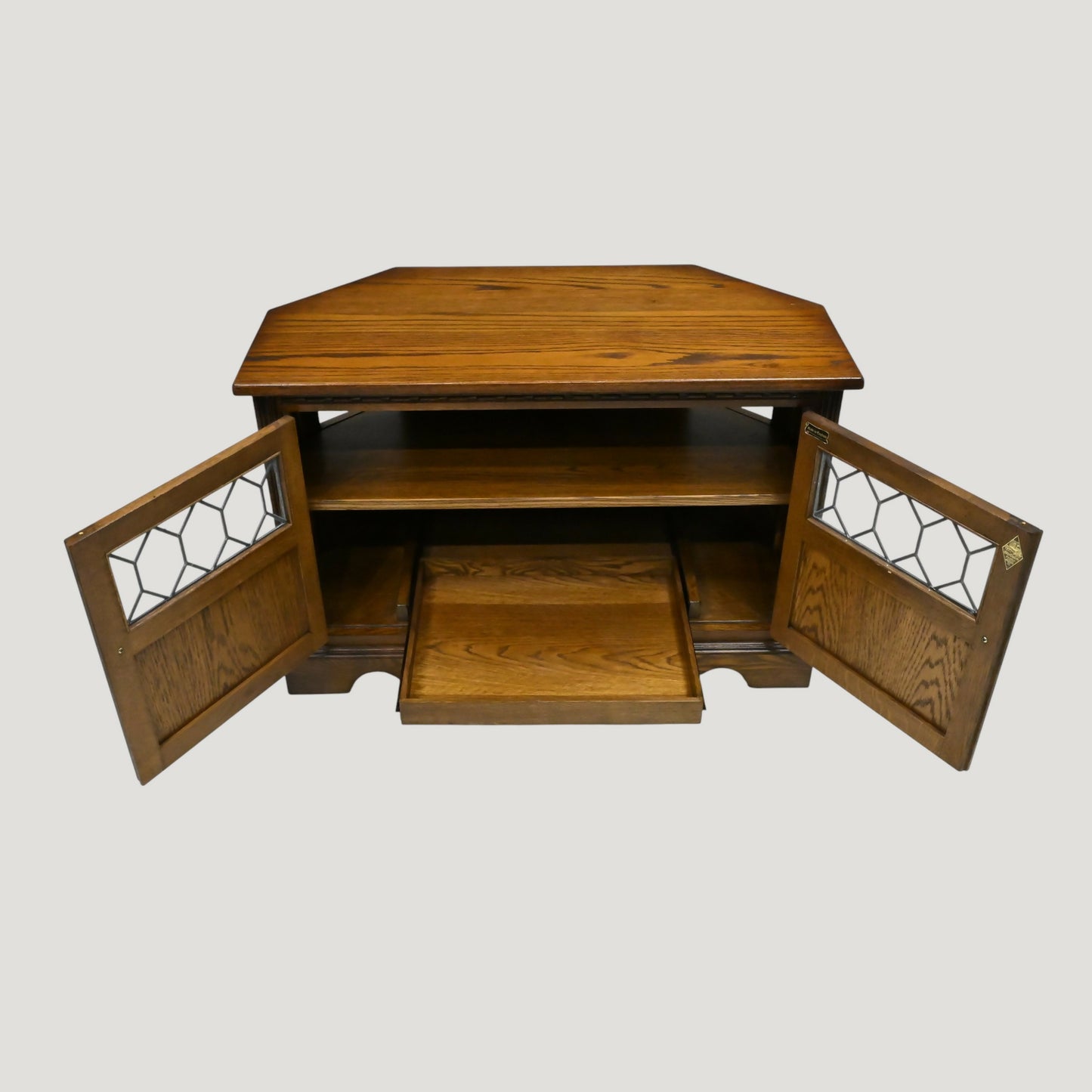 Old Charm Corner TV Stand Video Cabinet Light Oak Model 2264 FREE UK Delivery*. SBR10893/0309E