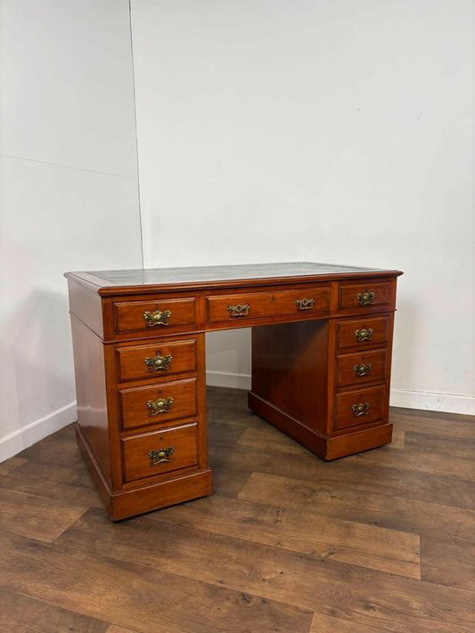 Victorian Mahogany Twin Pedestal Knee Hole Desk