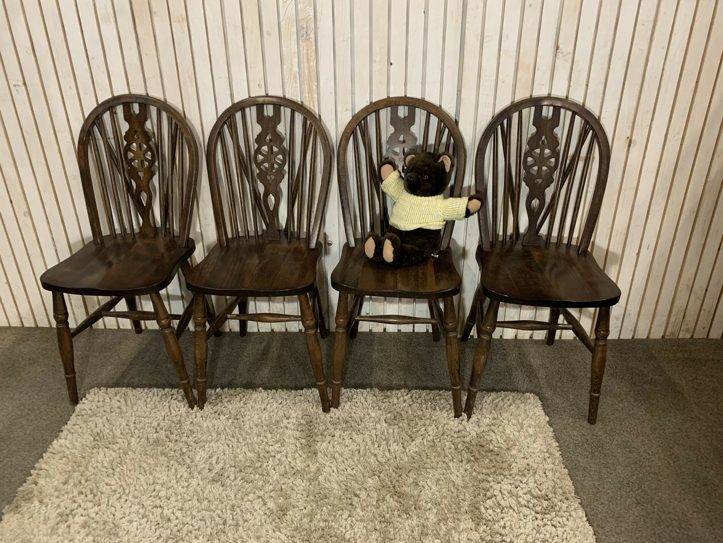 Set of 4 Vintage Wheel Back Dining Chairs – Solid Wood – Carved Backrest
