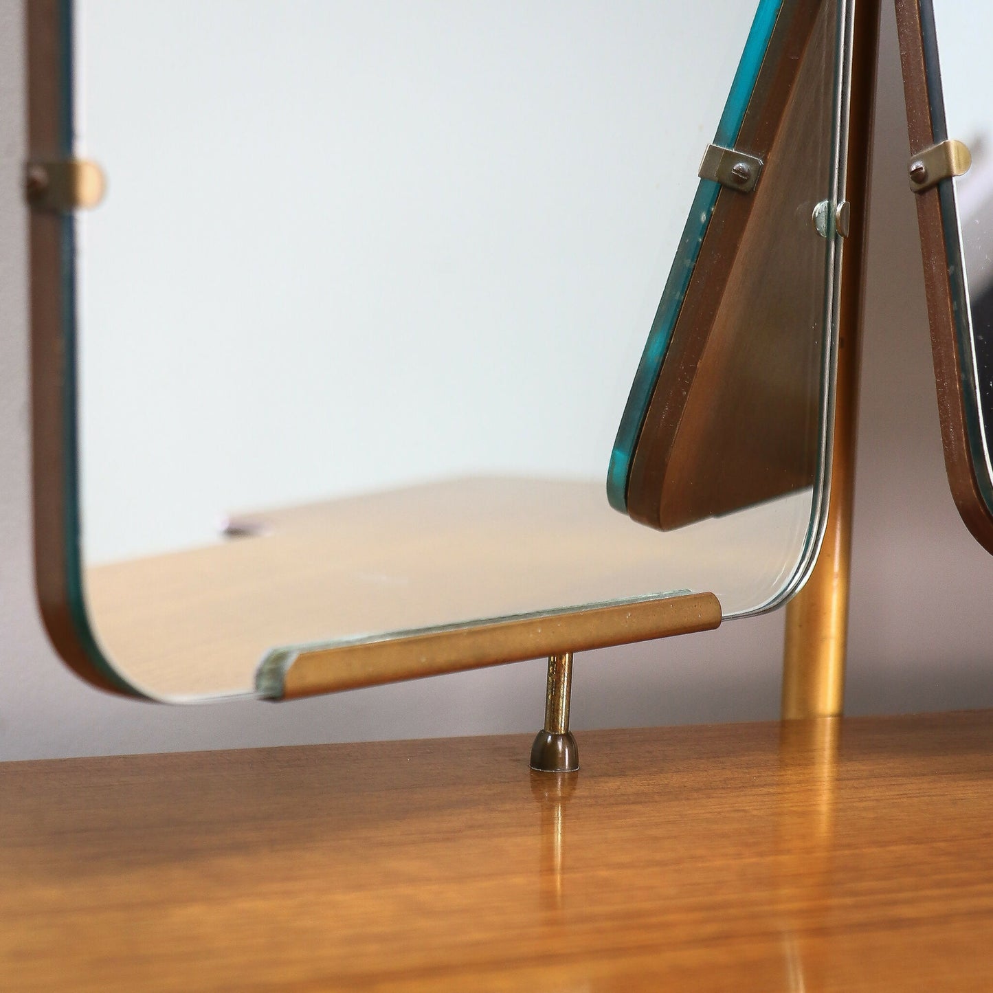 G Plan Librenza Tola Black Dressing Table 1950s with Triple Mirrors