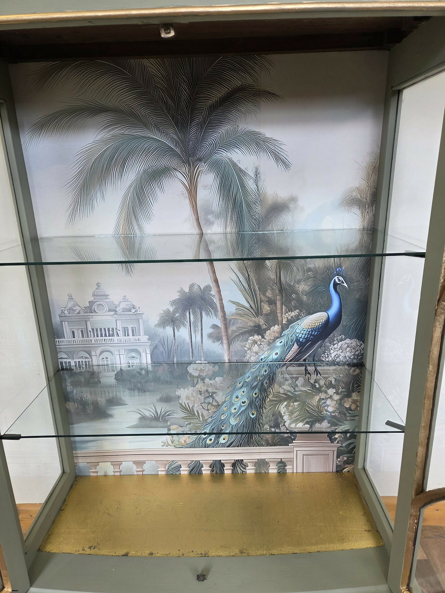 Claw and Ball Foot Cocktail/Drinks Cabinet
