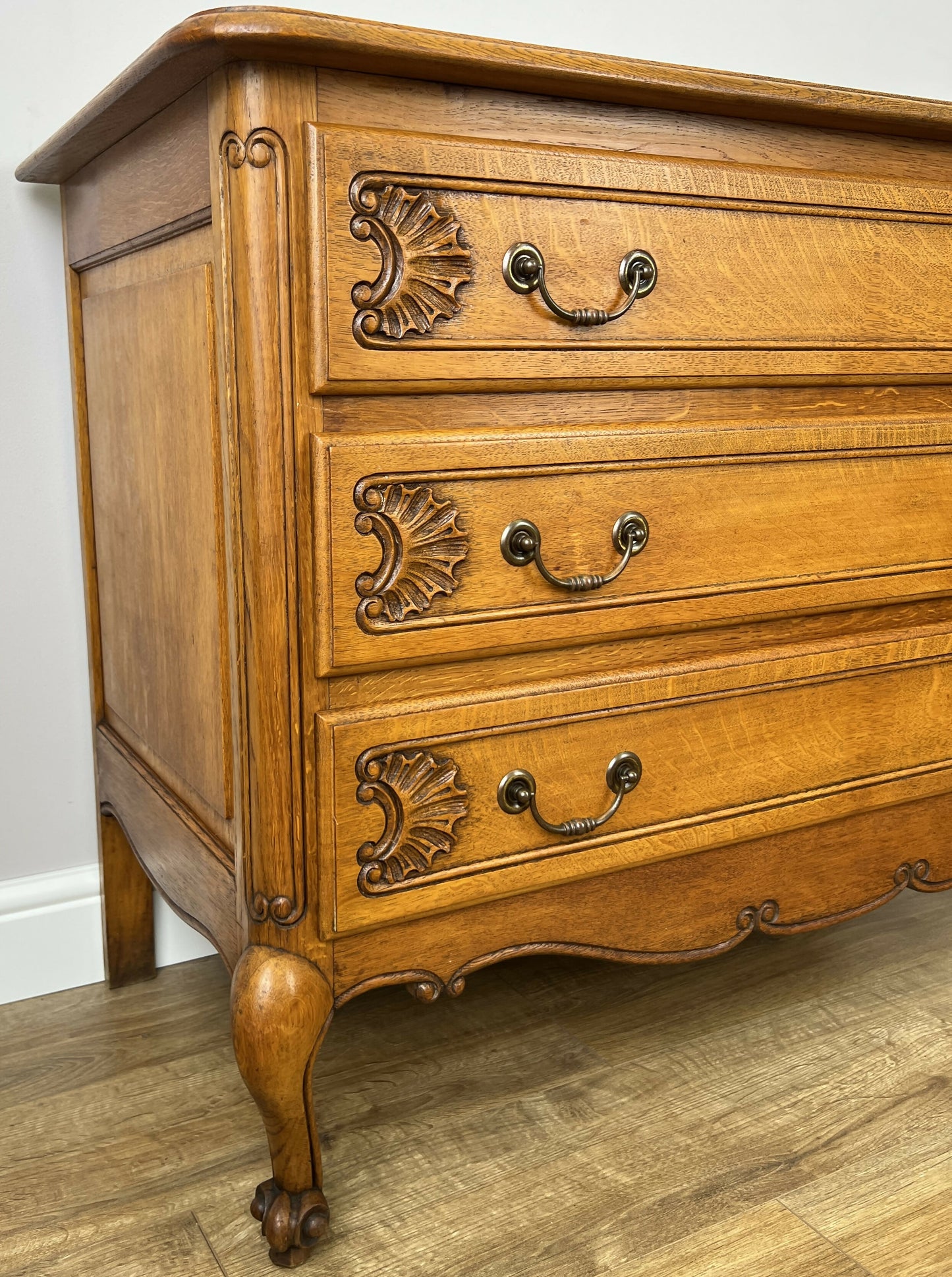Chest of Drawers Vintage French Louis Oak 3 Drawers Carved Cabinet LOT 6259