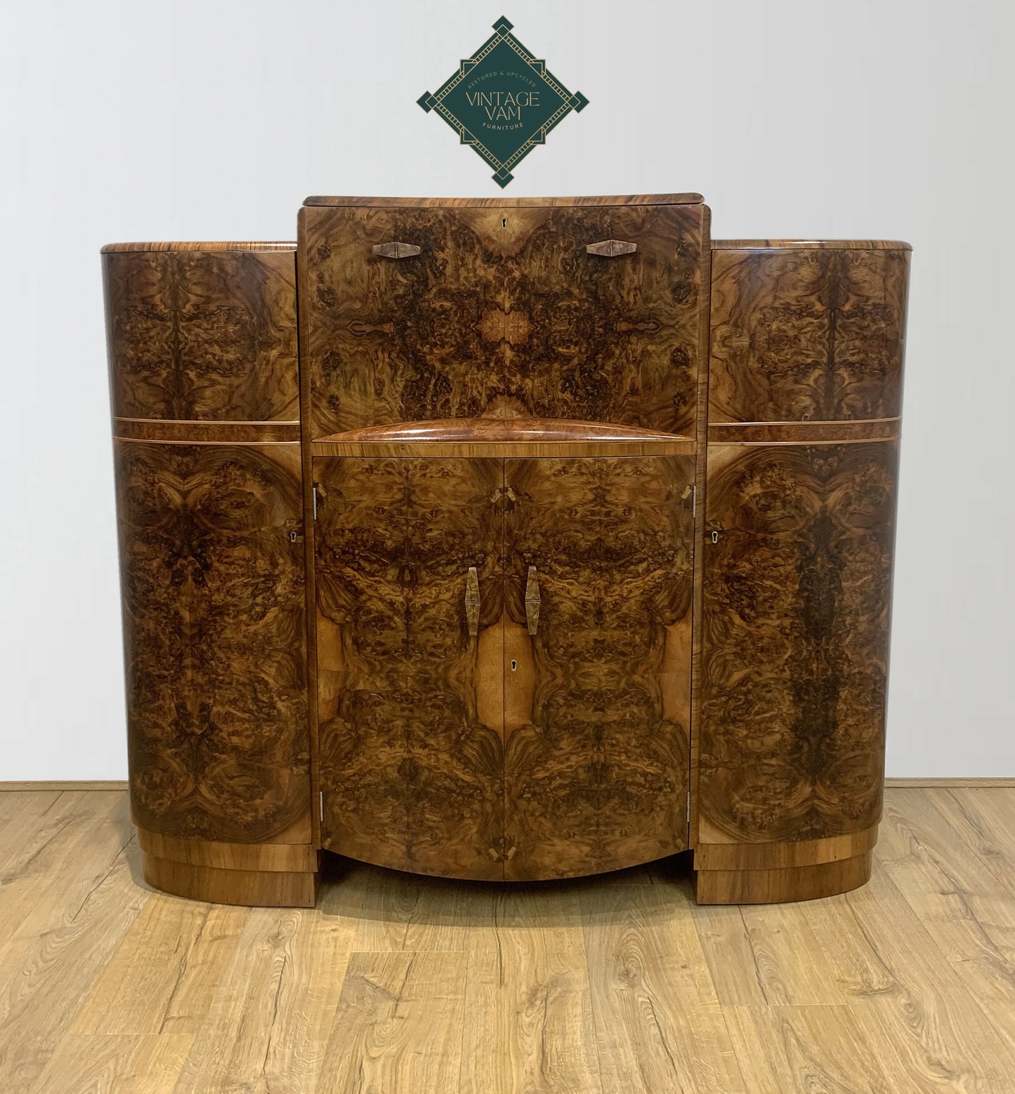 Art Deco drinks cocktail cabinet