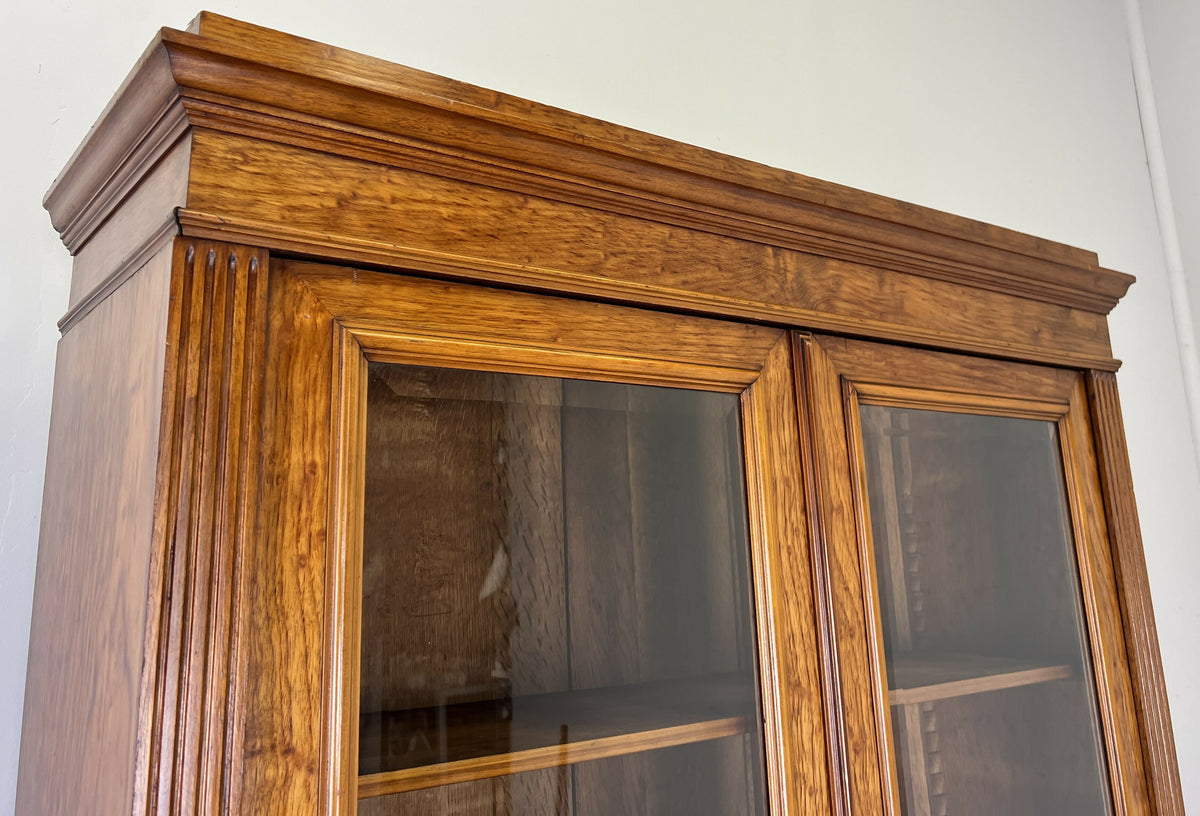 Bookcase Antique French Style Glazed Display Cabinet Walnut Sideboard LOT 6521