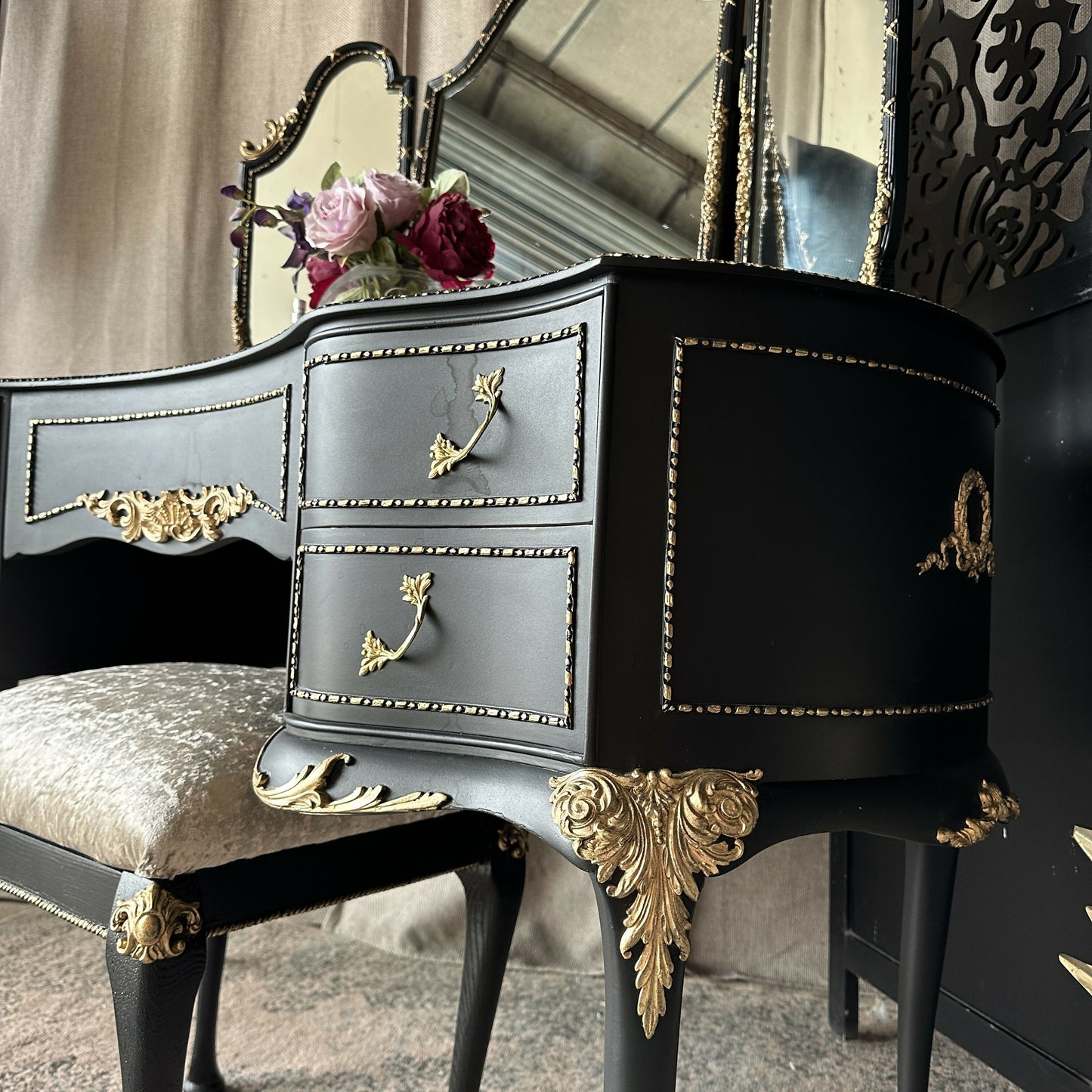 High Gloss Dressing Table Black and Gold Olympus Dressing Table