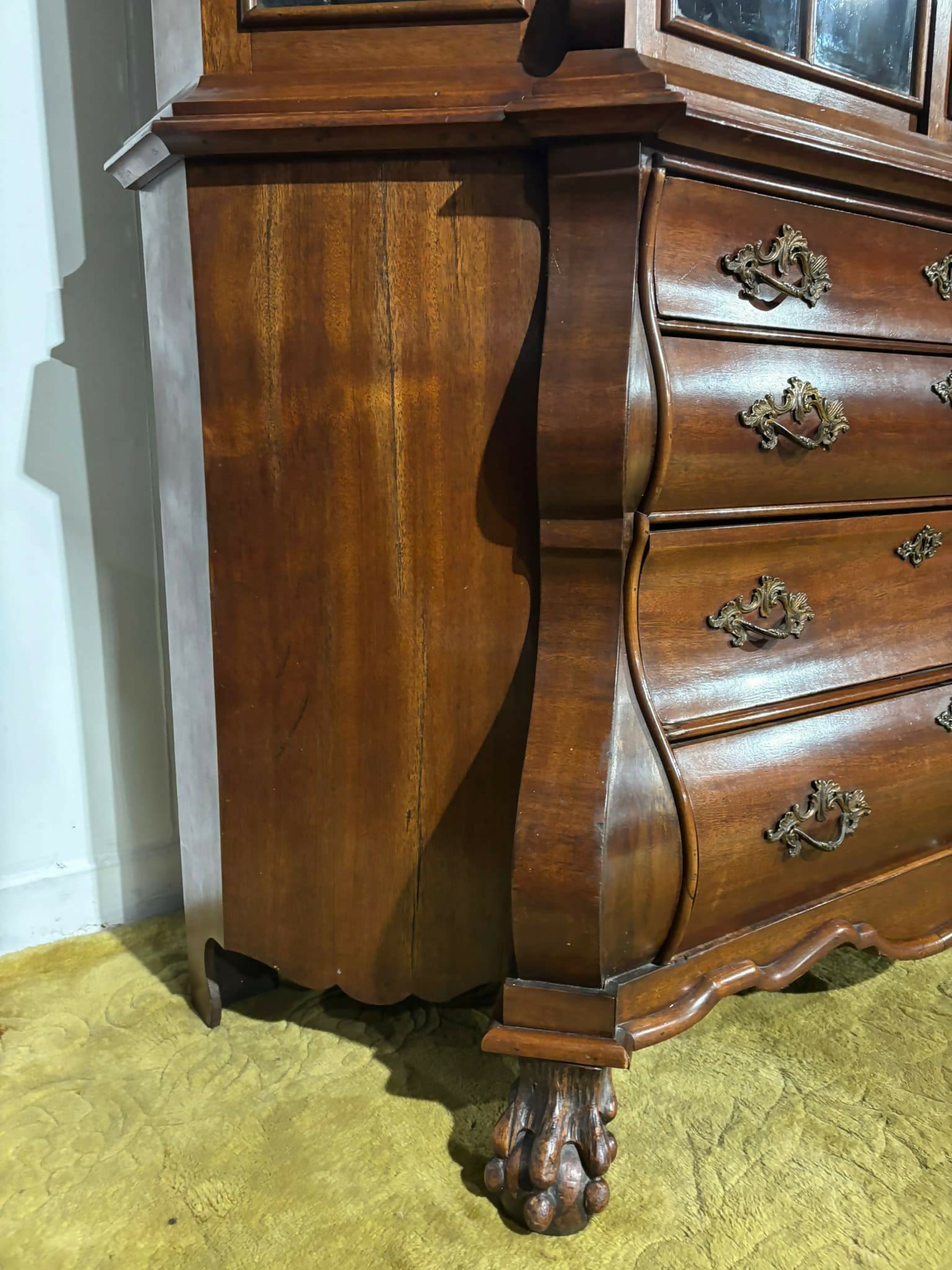 Dutch Mahogany 19th Century Bombe Display Cabinet33