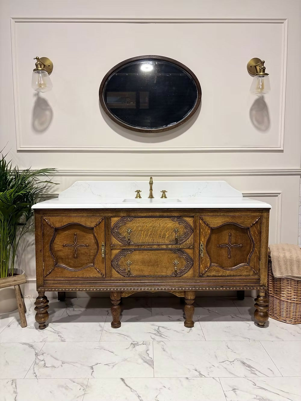 Traditional Double Bathroom Vanity Unit