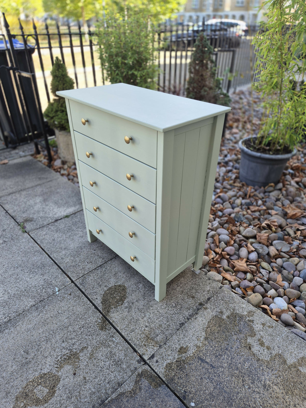 Gorgeous chest of drawers