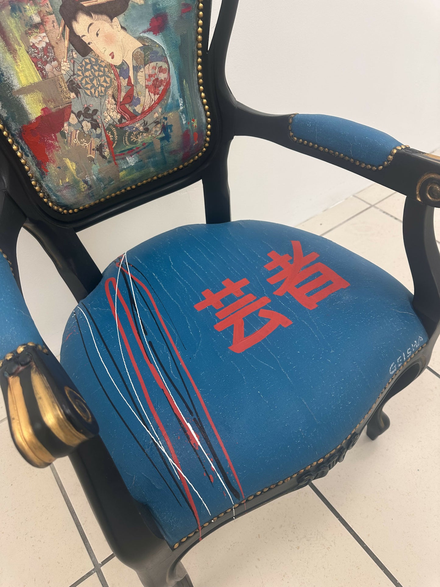 Striking, vintage occasional chair with Japanese style Geisha Girl design
